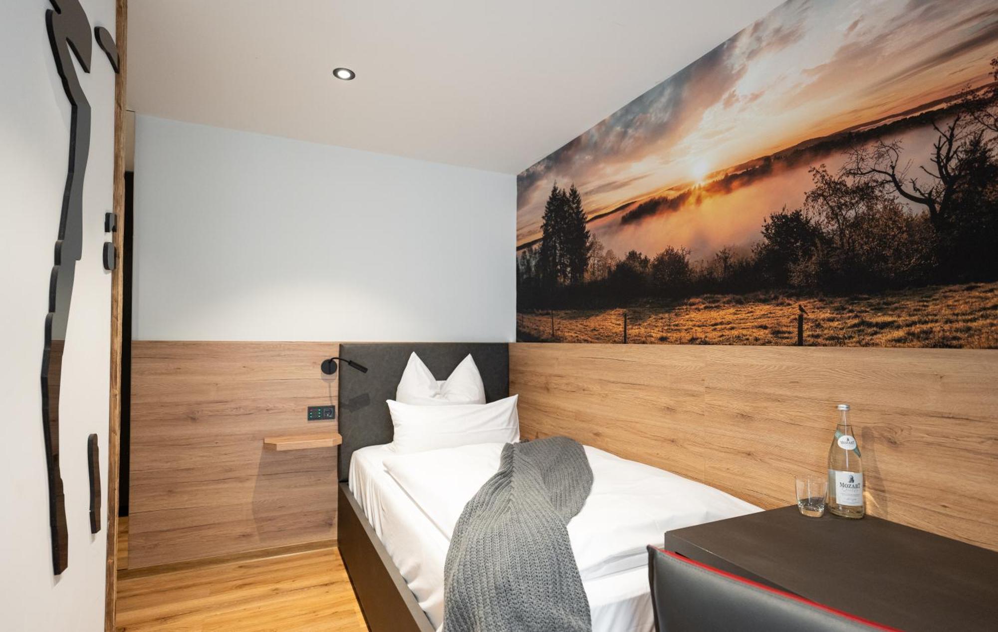 Landsteakhaus Hotel Marxheim ภายนอก รูปภาพ